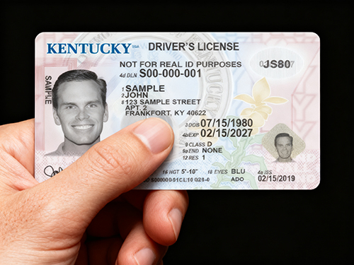 Tarjetas de policarbon: duradera, segura y versátil